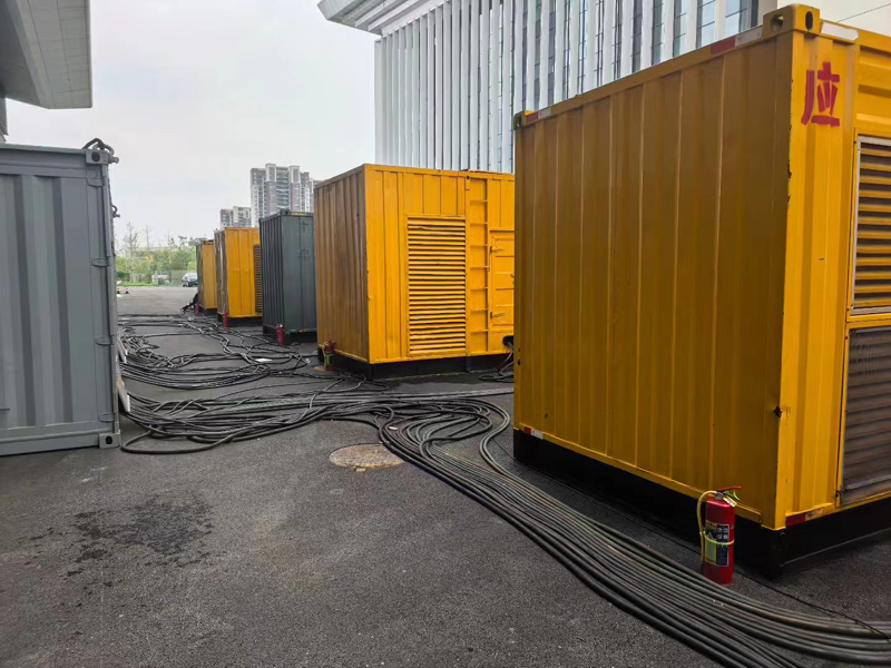 河南不同季节柴油发电机组保养有哪些注意事项？